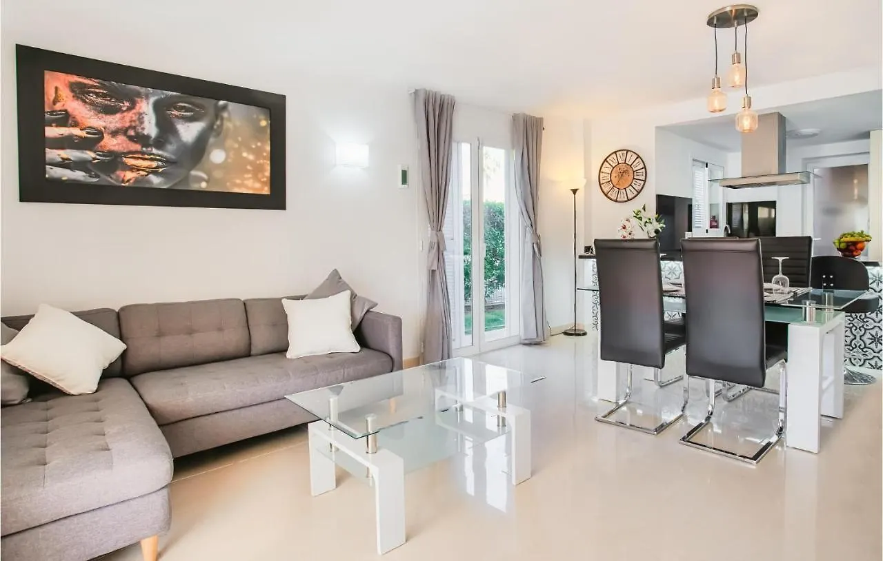 Awesome Apartment In Cala Bona With Kitchen